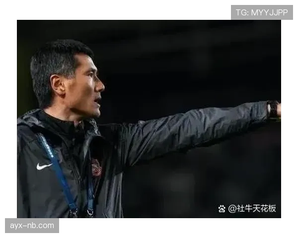 足球教练盛赞新星潜力，期待新赛季实现突破稳步提升