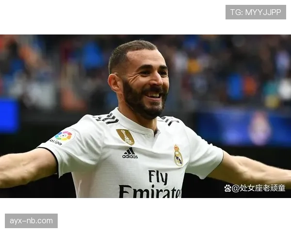 本泽马 vs 莱万：谁是21世纪最全面中锋？