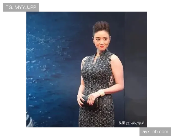 登贝莱穿洛杉矶土豪装逛街，路人还以为是电影明星明星见了都忍不住多看几眼