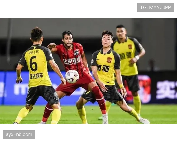 梅迪纳边路突破撕开防线，连续助攻激活进攻体系成关键先生